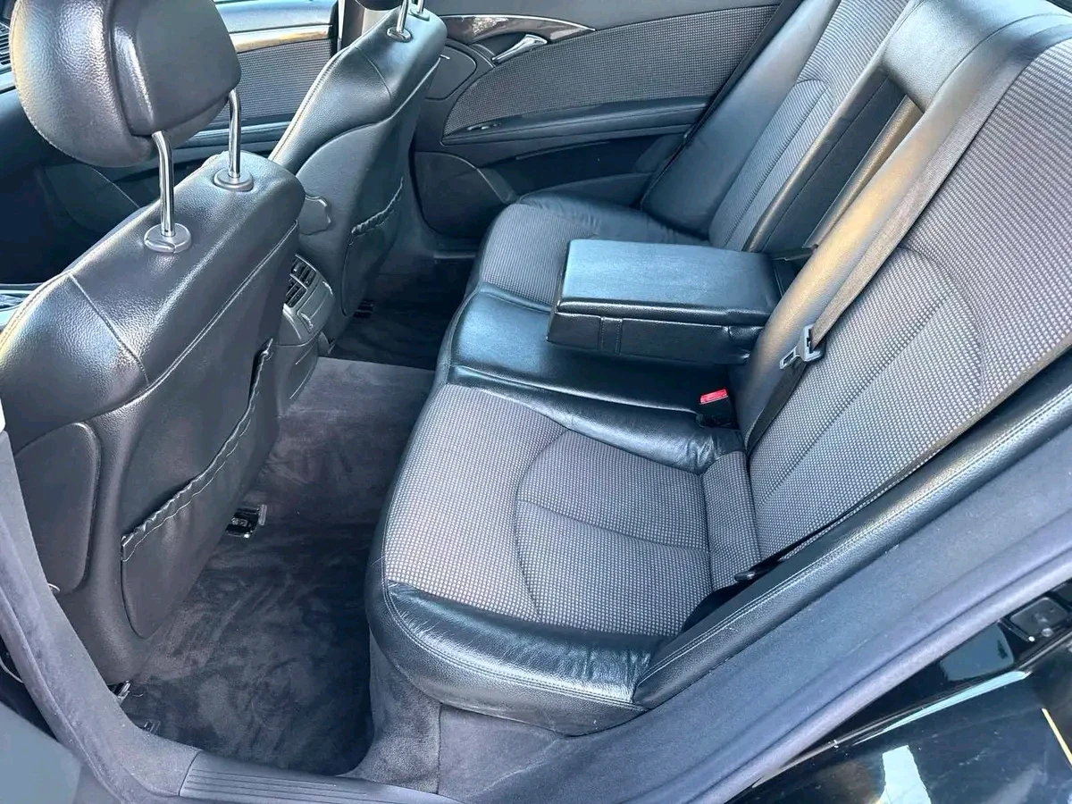 Mercedes-Benz E 320, снимка 4 - Автомобили и джипове - 54903558