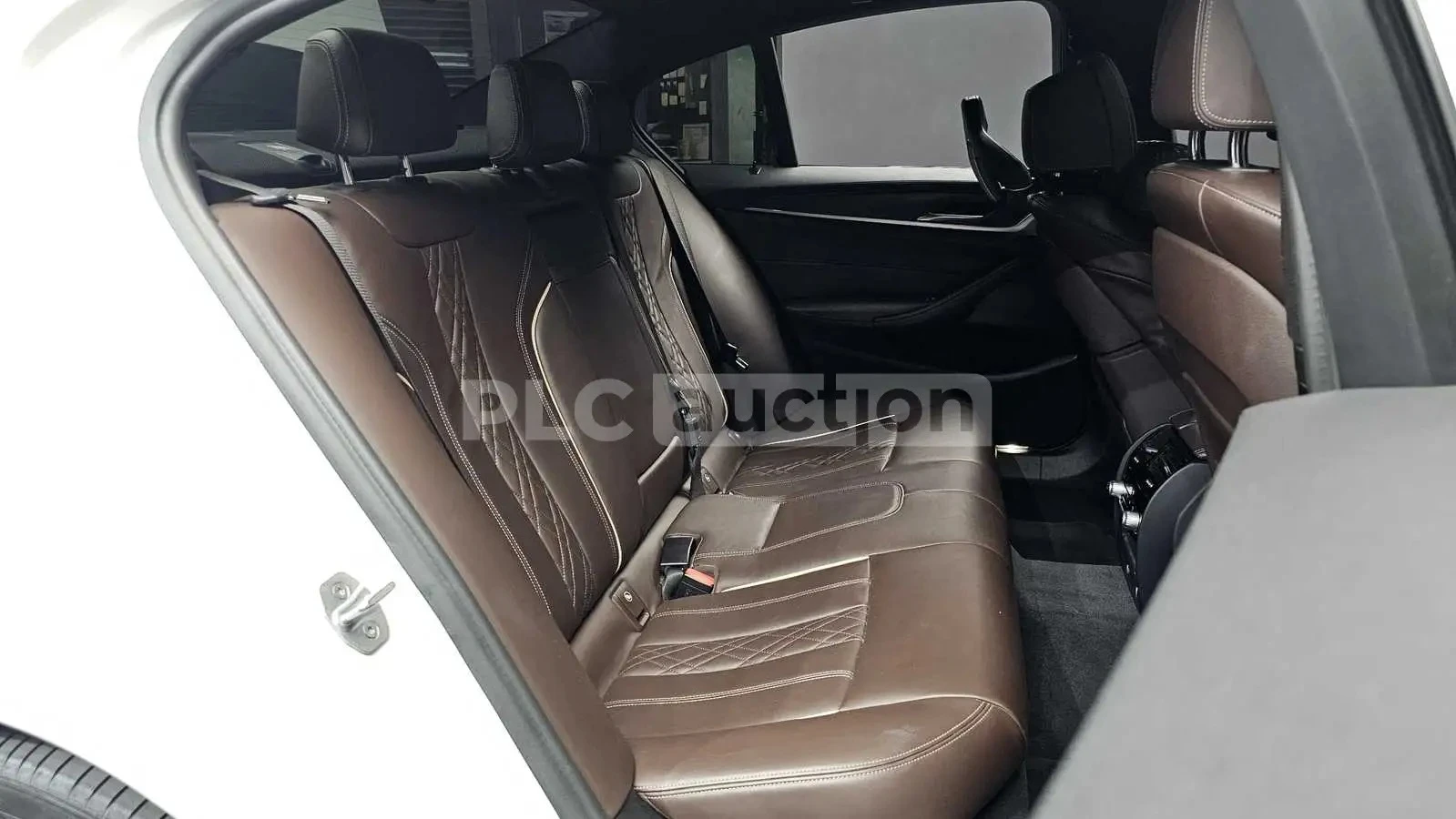 BMW 530 M SPORT/ФИКСИРАНА ЦЕНА ДО БЪЛГАРИЯ, снимка 14 - Автомобили и джипове - 54997679