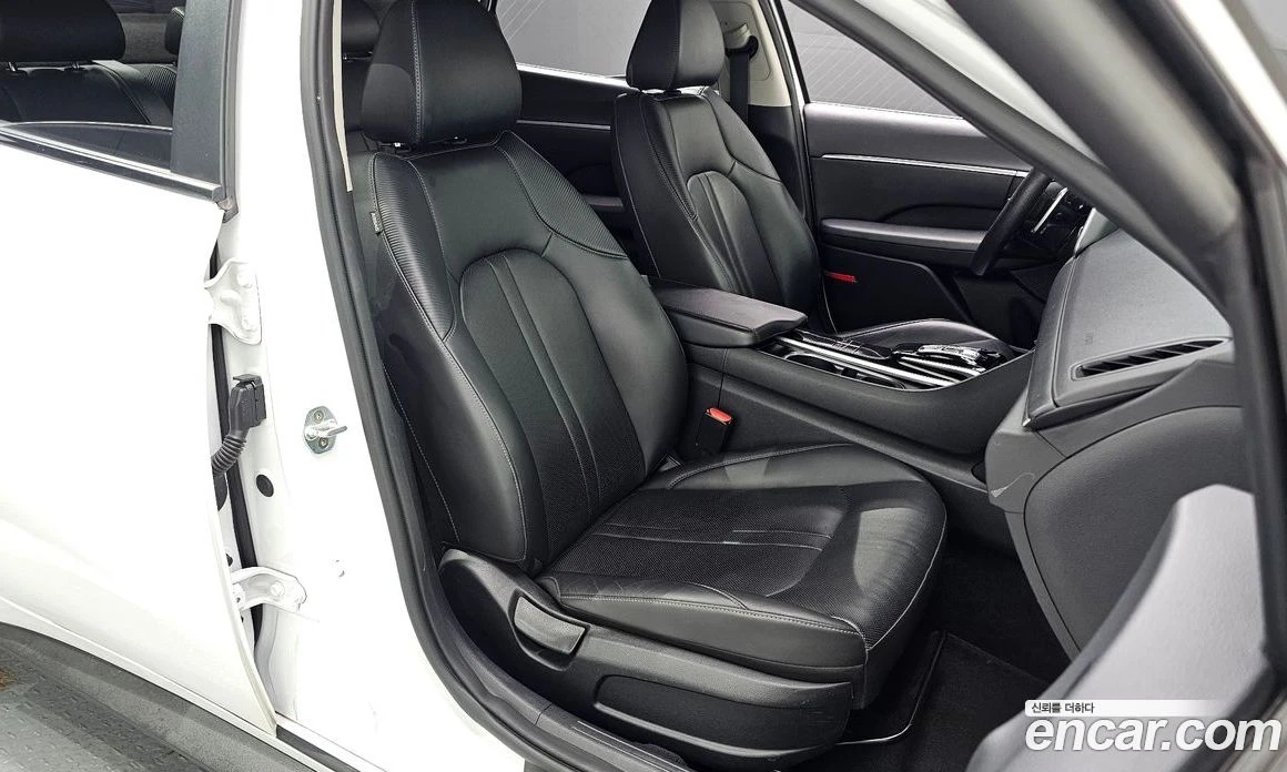 Hyundai Sonata 2.0 LPG(rental car) Style, снимка 16 - Автомобили и джипове - 55676648