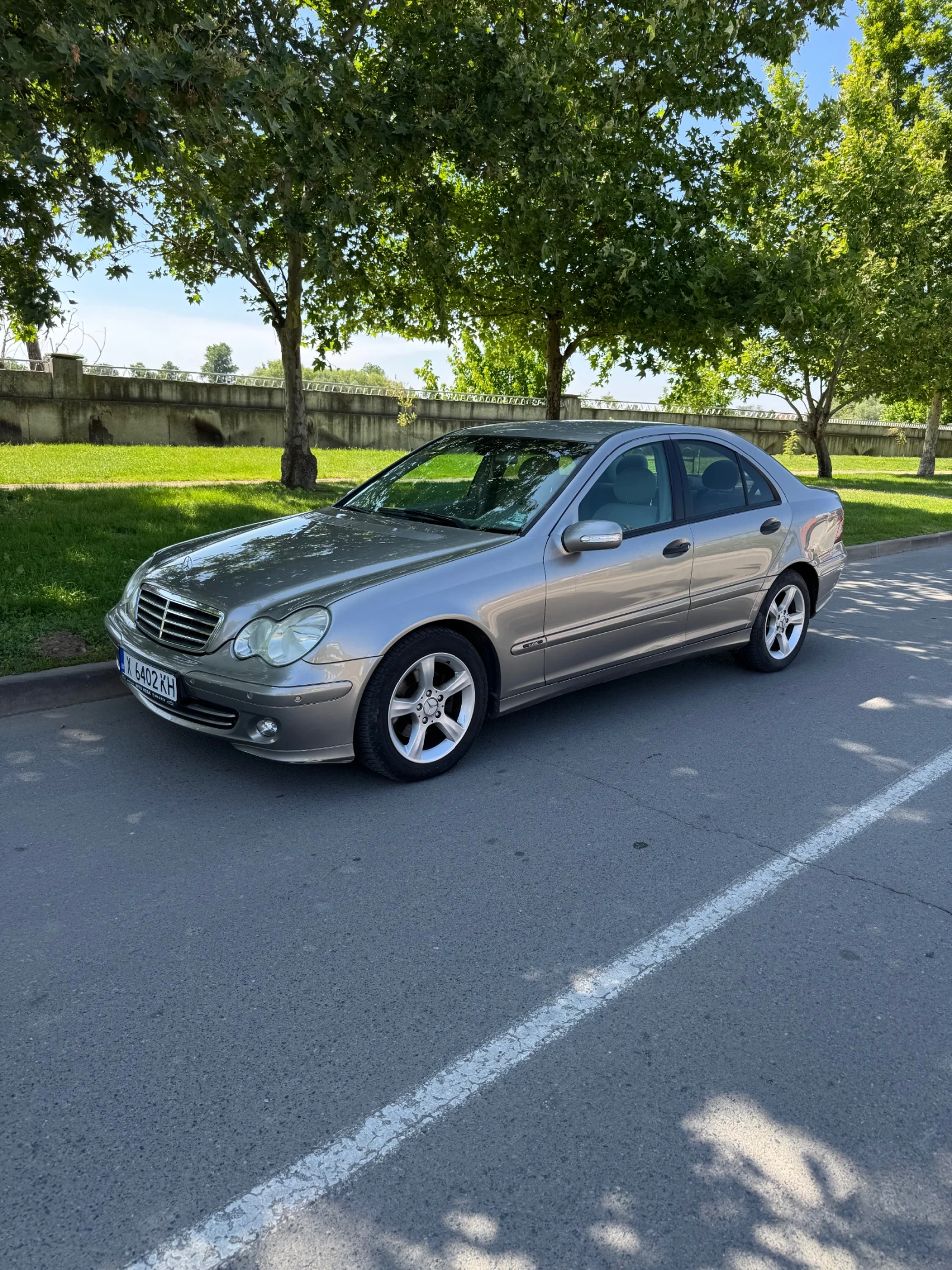 Mercedes-Benz C 220 Mercedens benz c220 FACELIFT, снимка 12 - Автомобили и джипове - 55691739