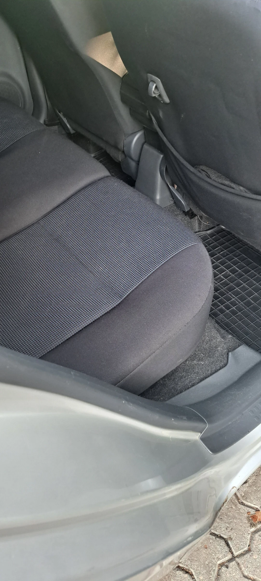 Suzuki Swift 1.3i, снимка 14 - Автомобили и джипове - 55879882