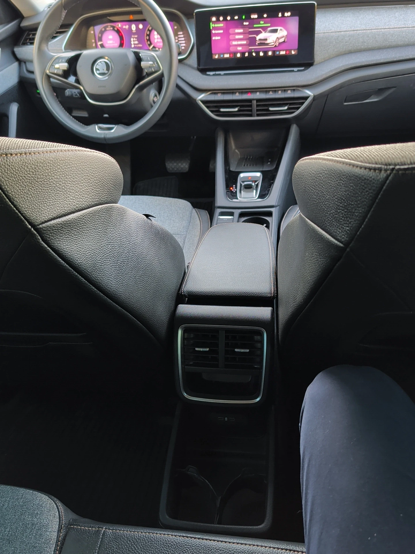 Skoda Octavia Selection 2, 0 TDI/150 �.�./7DSG | Mobile.bg � ����������� 13