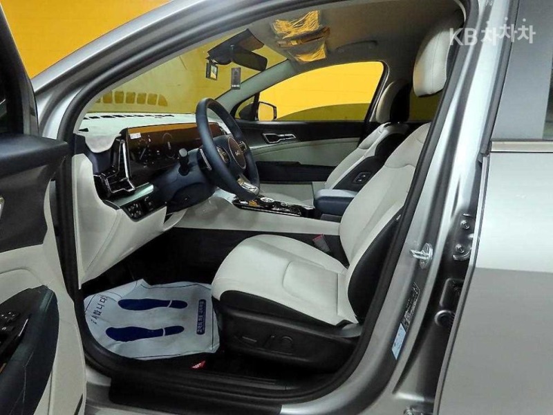 Kia Sportage Noblesse 1.6 Turbo HYBRID 2WD, снимка 6 - Автомобили и джипове - 44970571