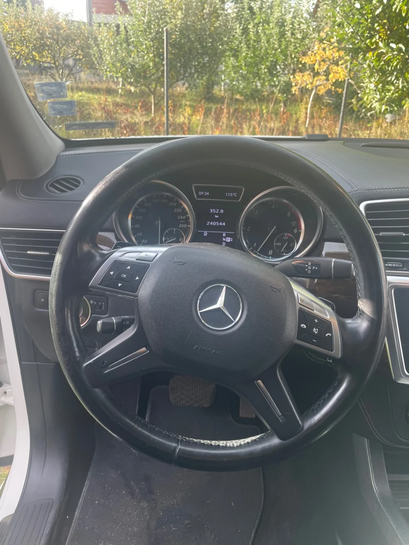 Mercedes-Benz ML 350 AMG BLUETEC, снимка 8 - Автомобили и джипове - 52106134