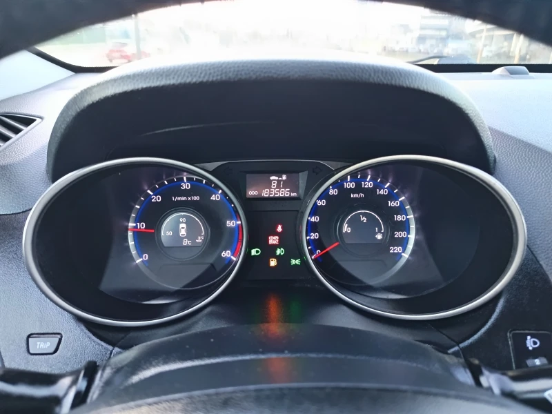 Hyundai IX35 1.7D , снимка 14 - Автомобили и джипове - 52858745
