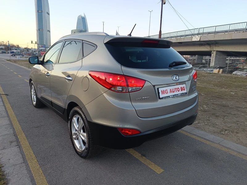 Hyundai IX35 1.7D , снимка 6 - Автомобили и джипове - 52858745