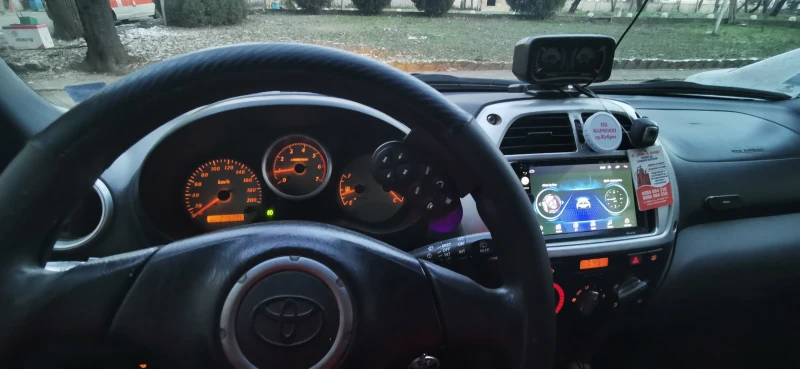 Toyota Rav4, снимка 10 - Автомобили и джипове - 52945956