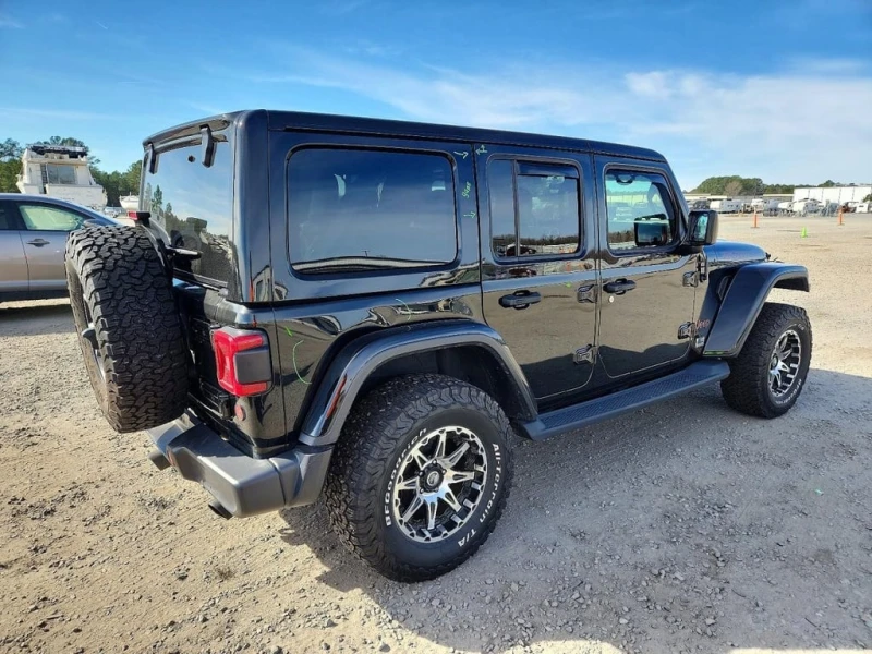Jeep Wrangler UNLIMITED RUBICON* CARFAX * Клип на мотора, снимка 4 - Автомобили и джипове - 53445171