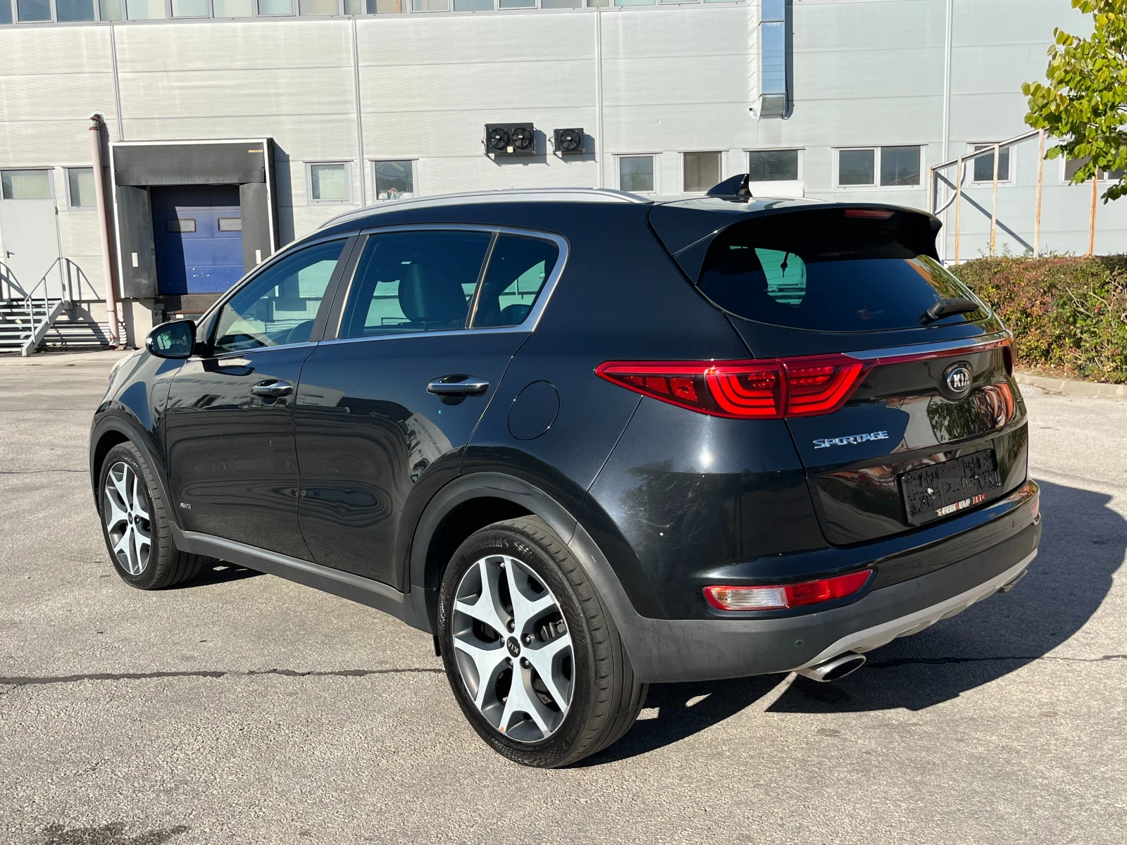 Kia Sportage 2.0D Автомат/4х4/GT-line - изображение 3