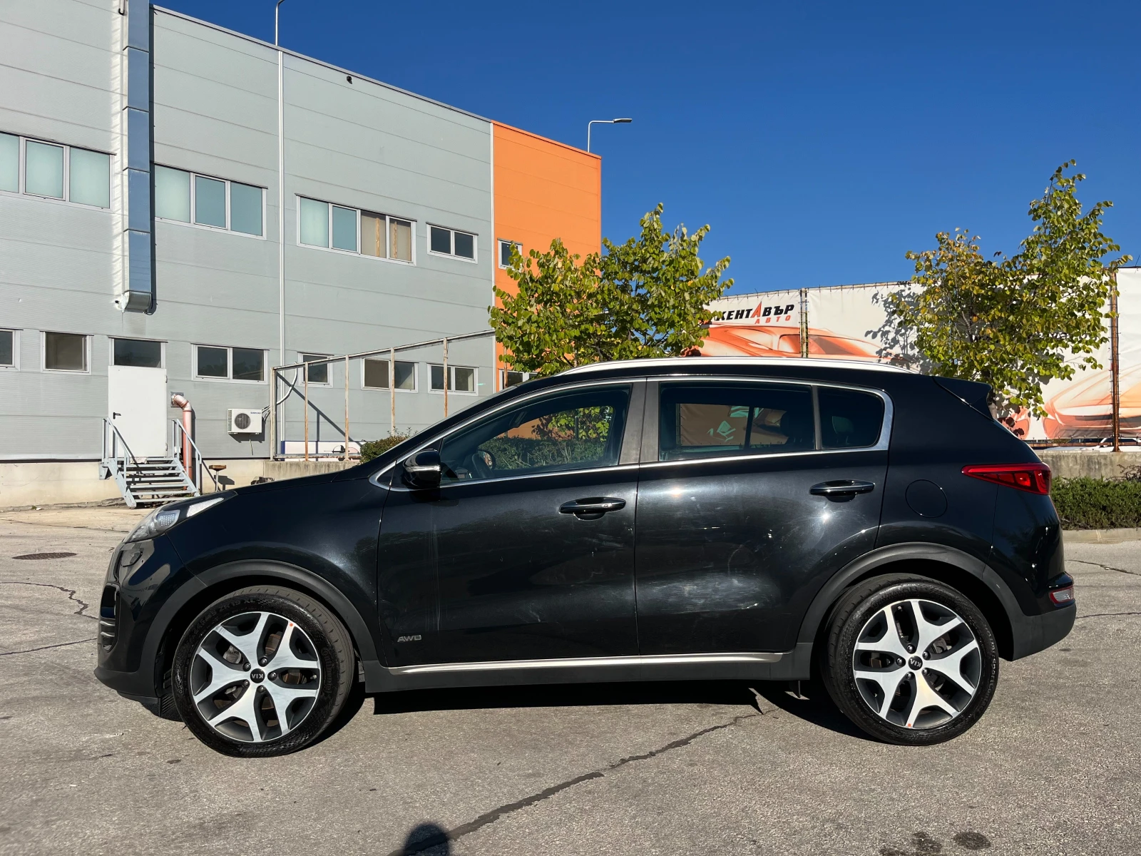 Kia Sportage 2.0D Автомат/4х4/GT-line - изображение 2