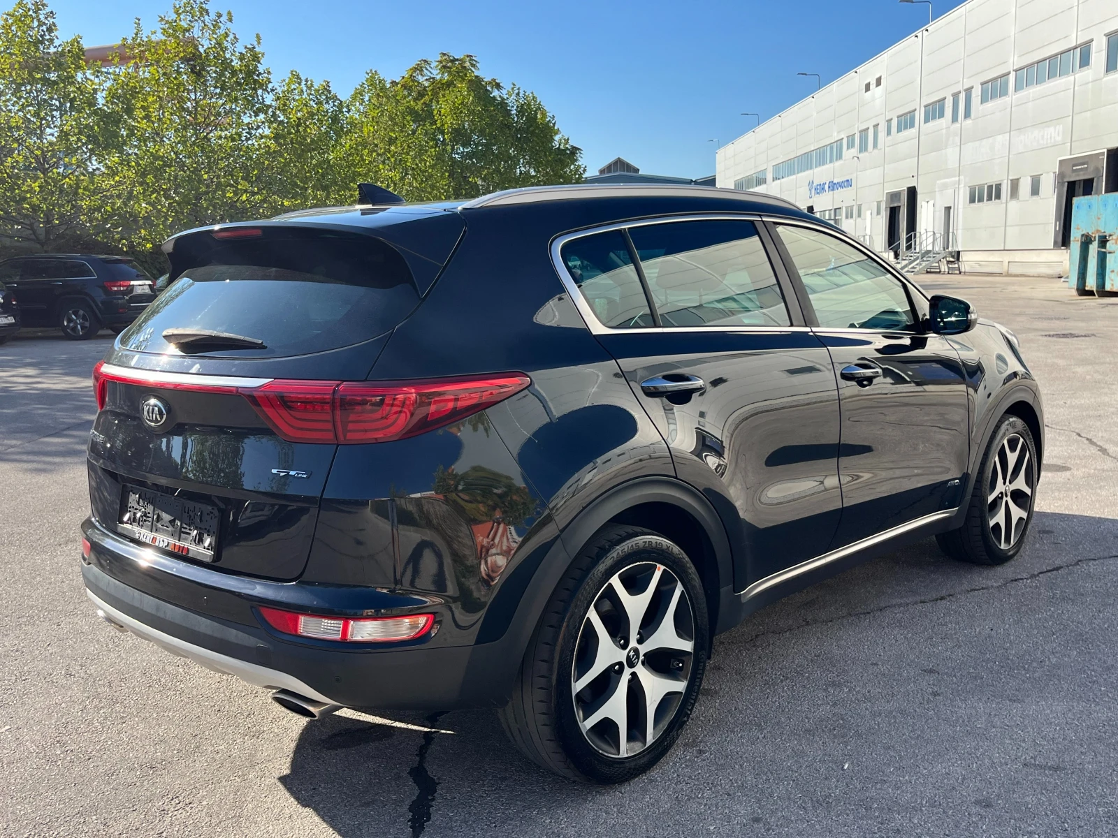 Kia Sportage 2.0D Автомат/4х4/GT-line - изображение 4