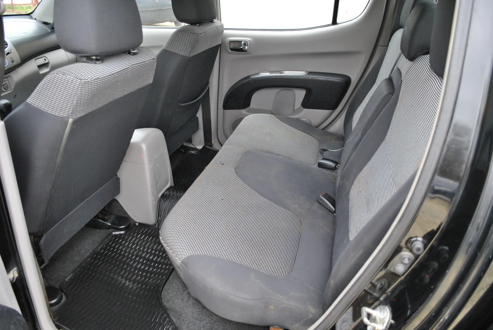 Mitsubishi L200 2.5DID - изображение 6