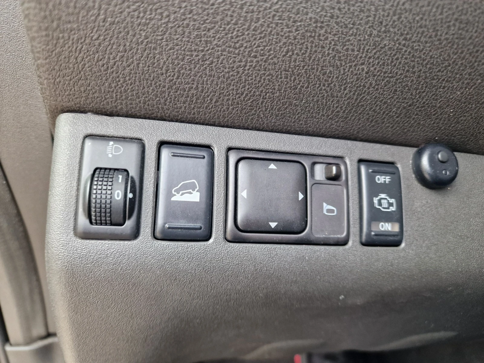 Nissan Pathfinder 2.5D 6+ 1  | Mobile.bg   13