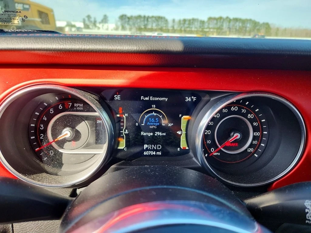 Jeep Wrangler UNLIMITED RUBICON* CARFAX * Клип на мотора - изображение 9