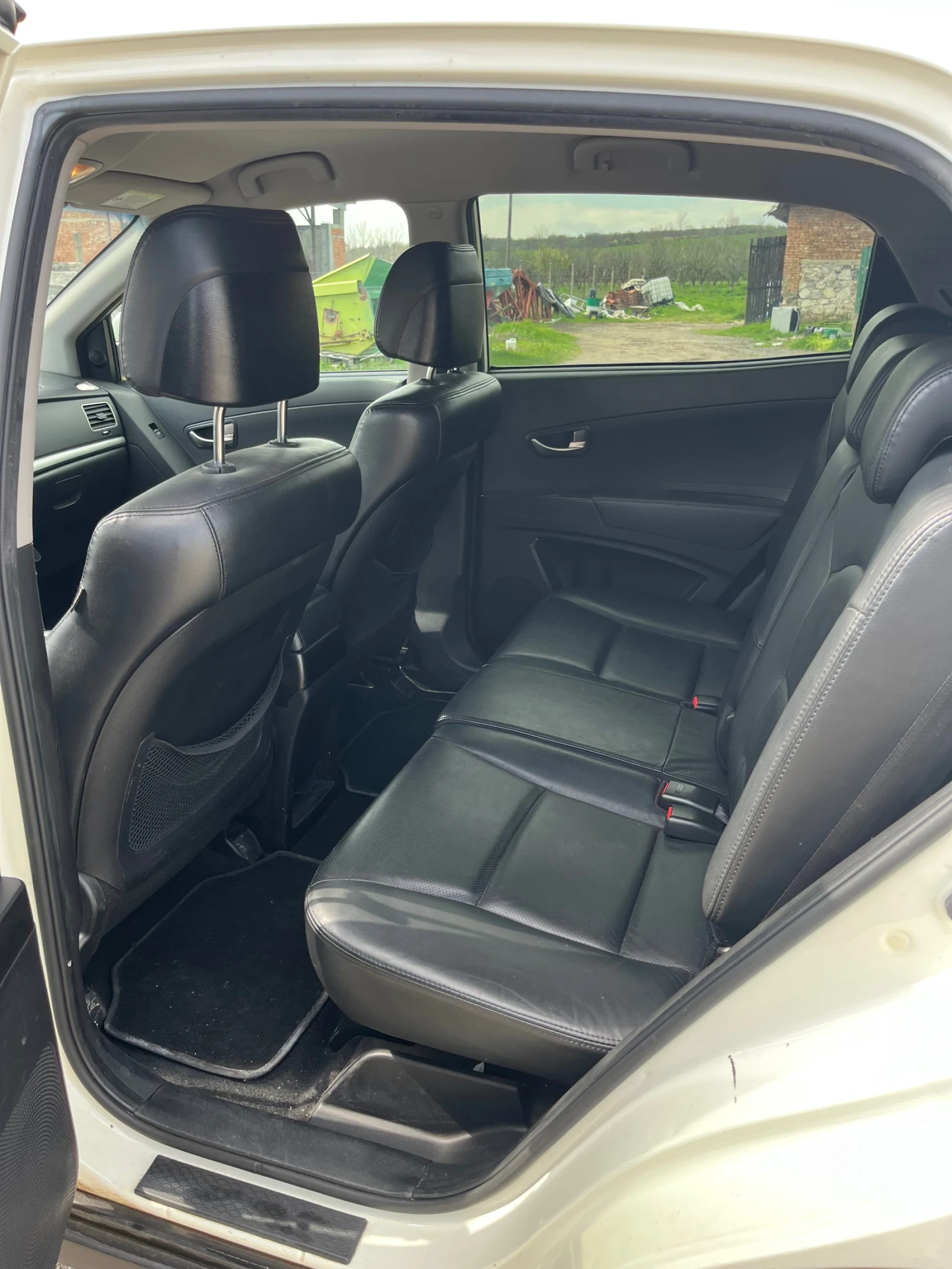 SsangYong Korando, снимка 10 - Автомобили и джипове - 54166334