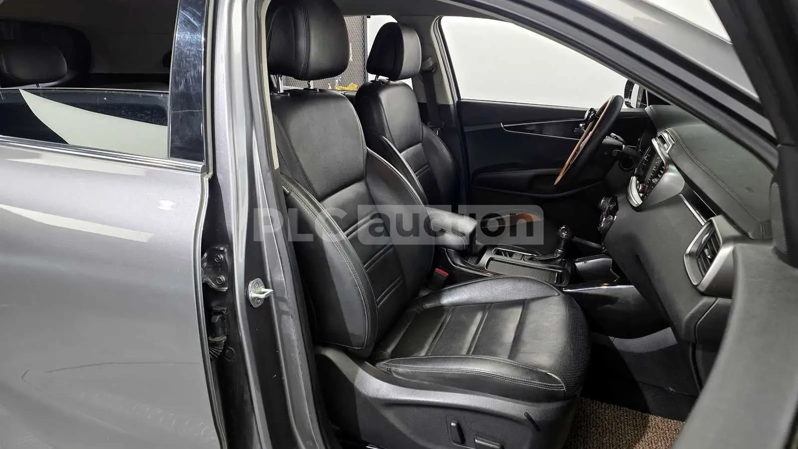 Kia Sorento, снимка 11 - Автомобили и джипове - 54205653