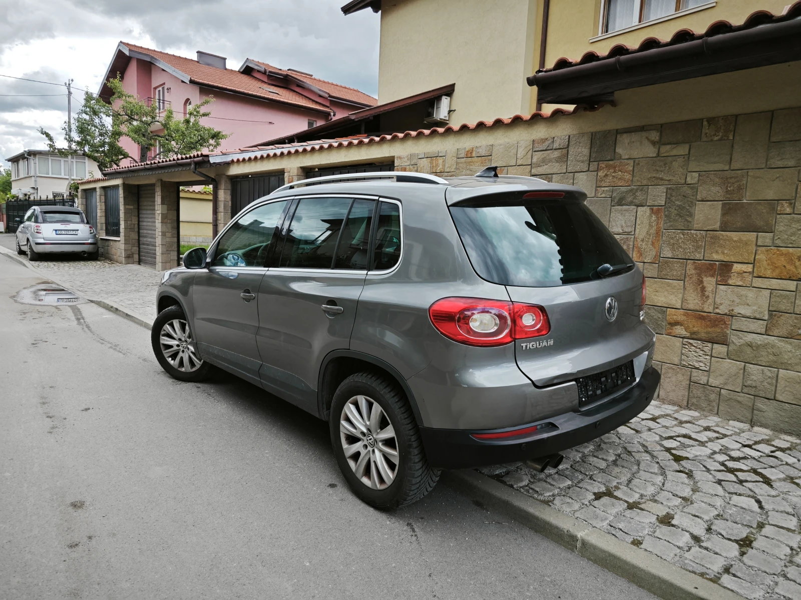 VW Tiguan 2.0 TDI 4Motion, снимка 4 - Автомобили и джипове - 54958372