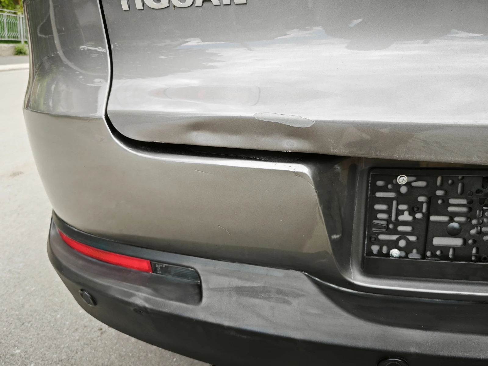 VW Tiguan 2.0 TDI 4Motion, снимка 7 - Автомобили и джипове - 54958372