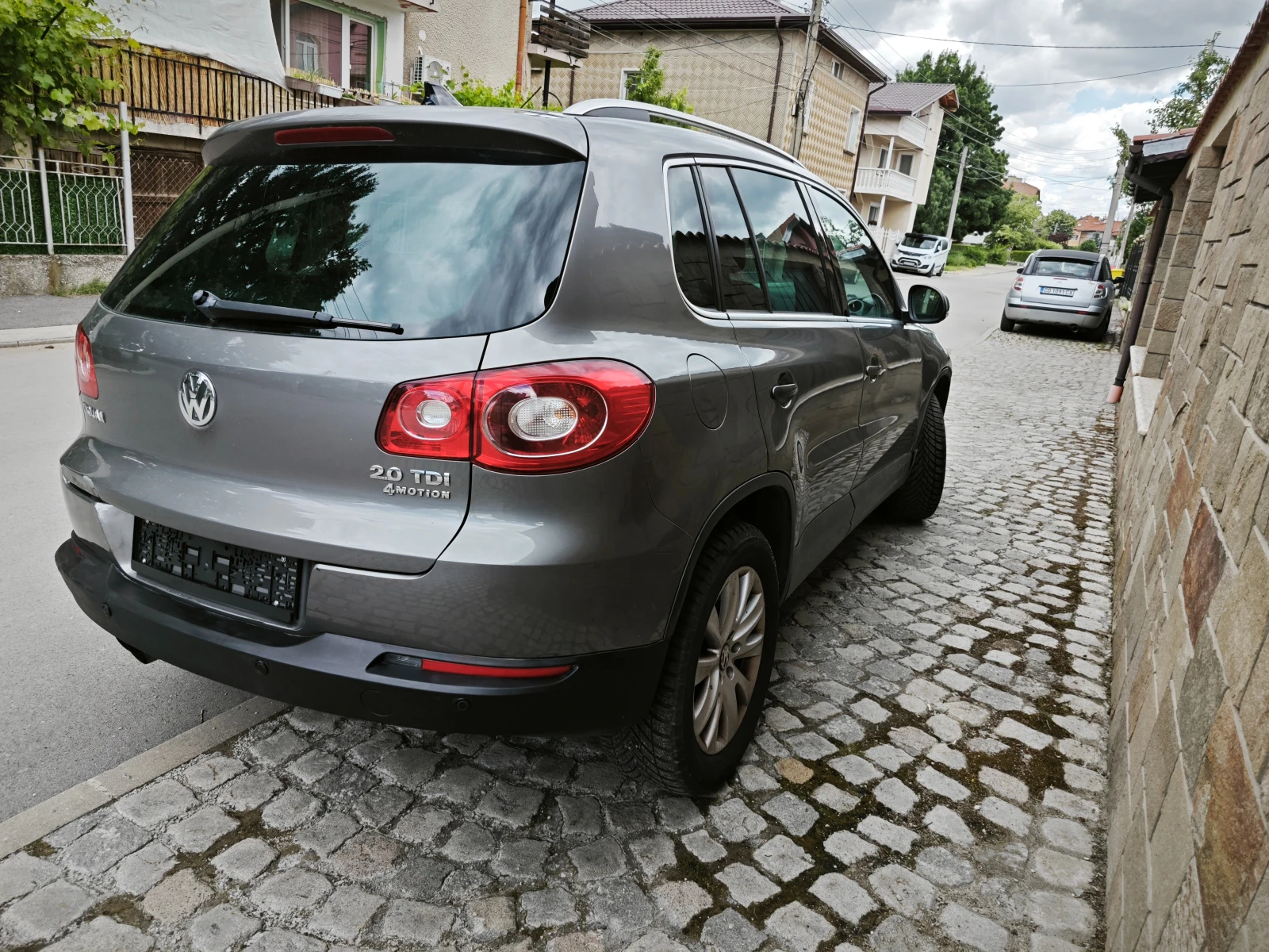 VW Tiguan 2.0 TDI 4Motion, снимка 5 - Автомобили и джипове - 54958372