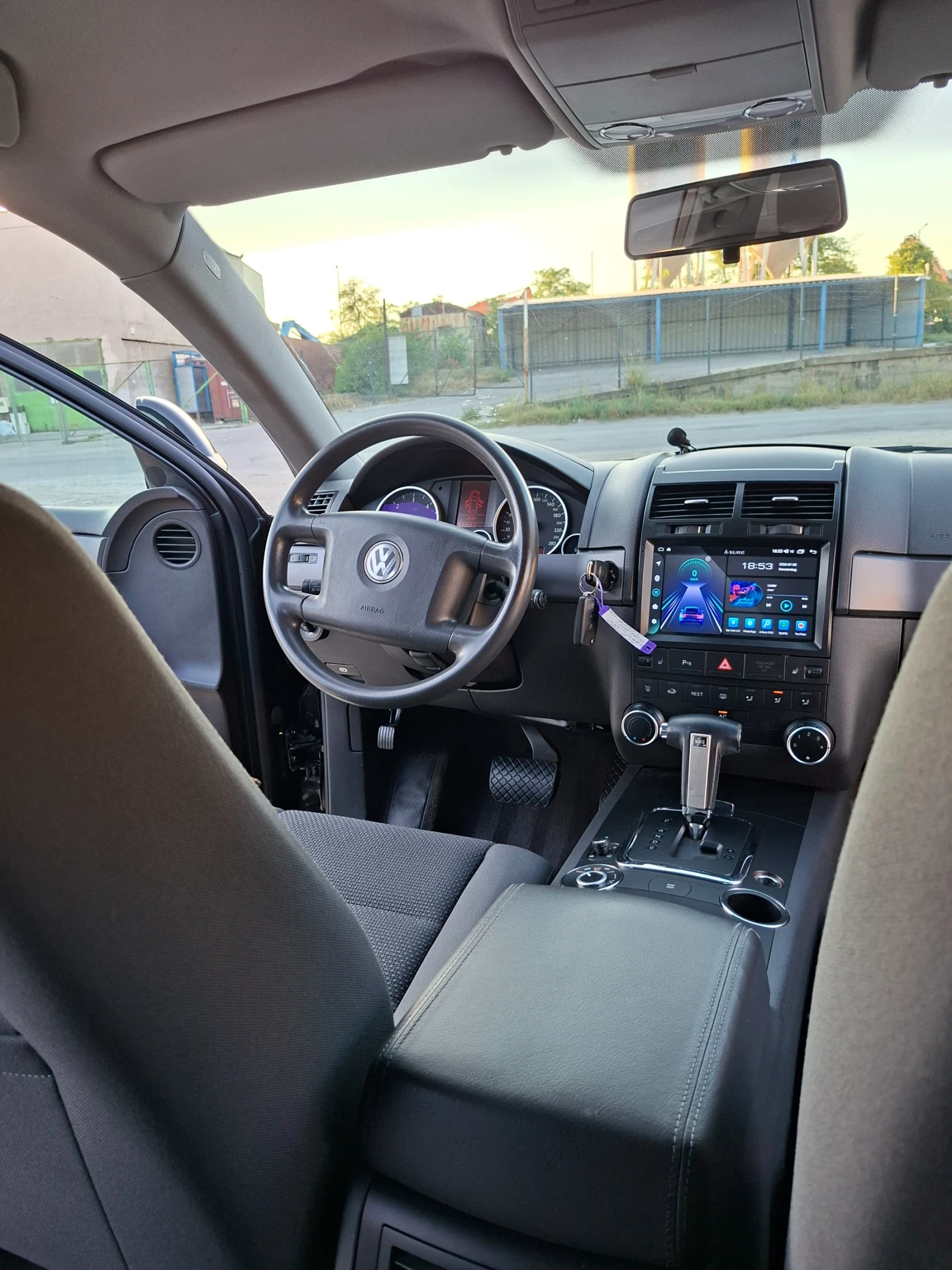 VW Touareg От ГЕРМАНИЯ, снимка 14 - Автомобили и джипове - 55494217