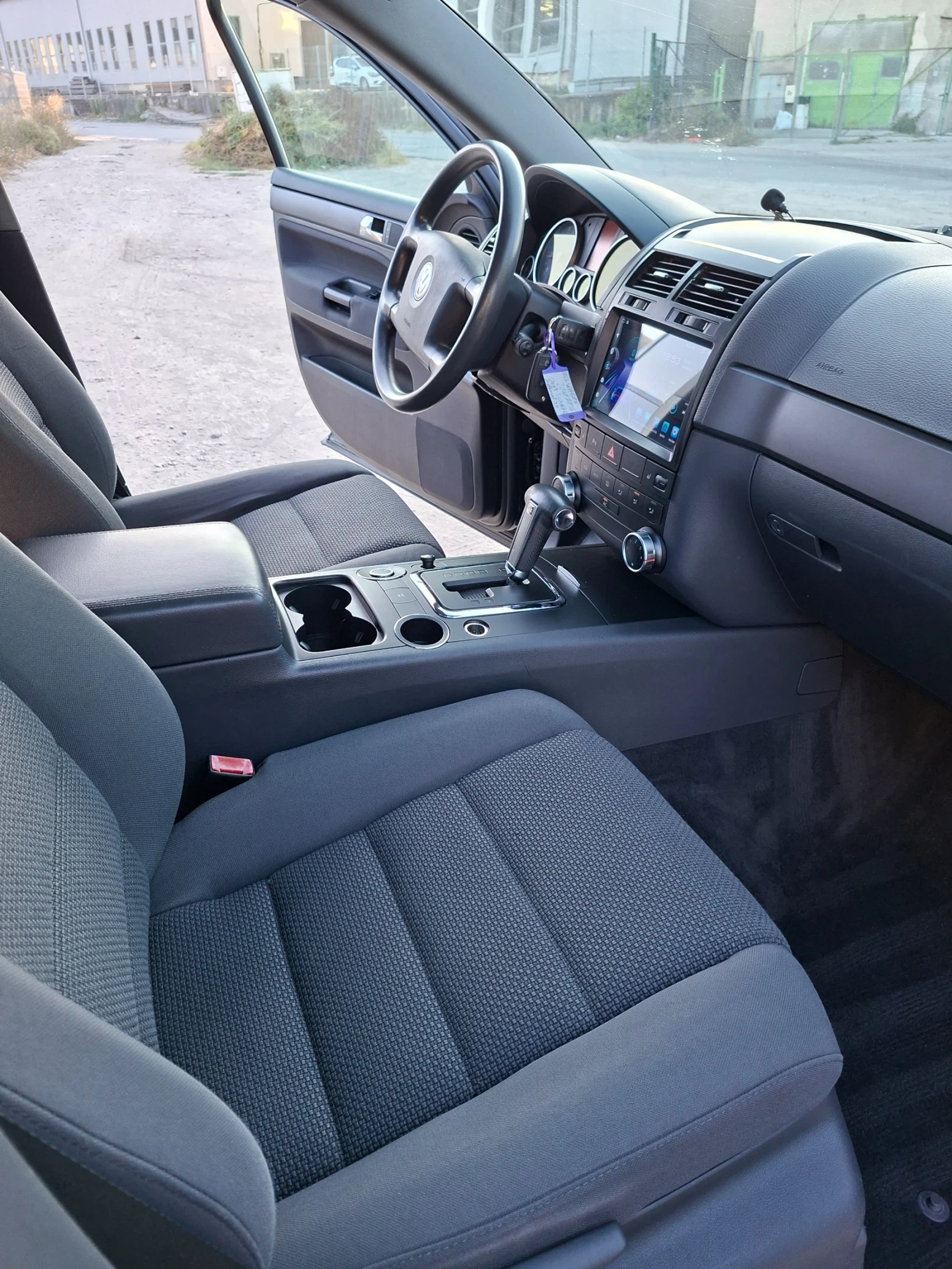 VW Touareg От ГЕРМАНИЯ, снимка 13 - Автомобили и джипове - 55494217