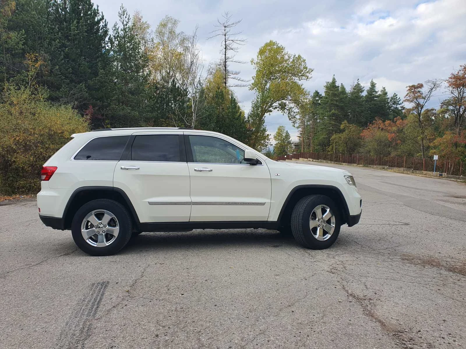 Jeep Grand cherokee, снимка 5 - Автомобили и джипове - 56614712