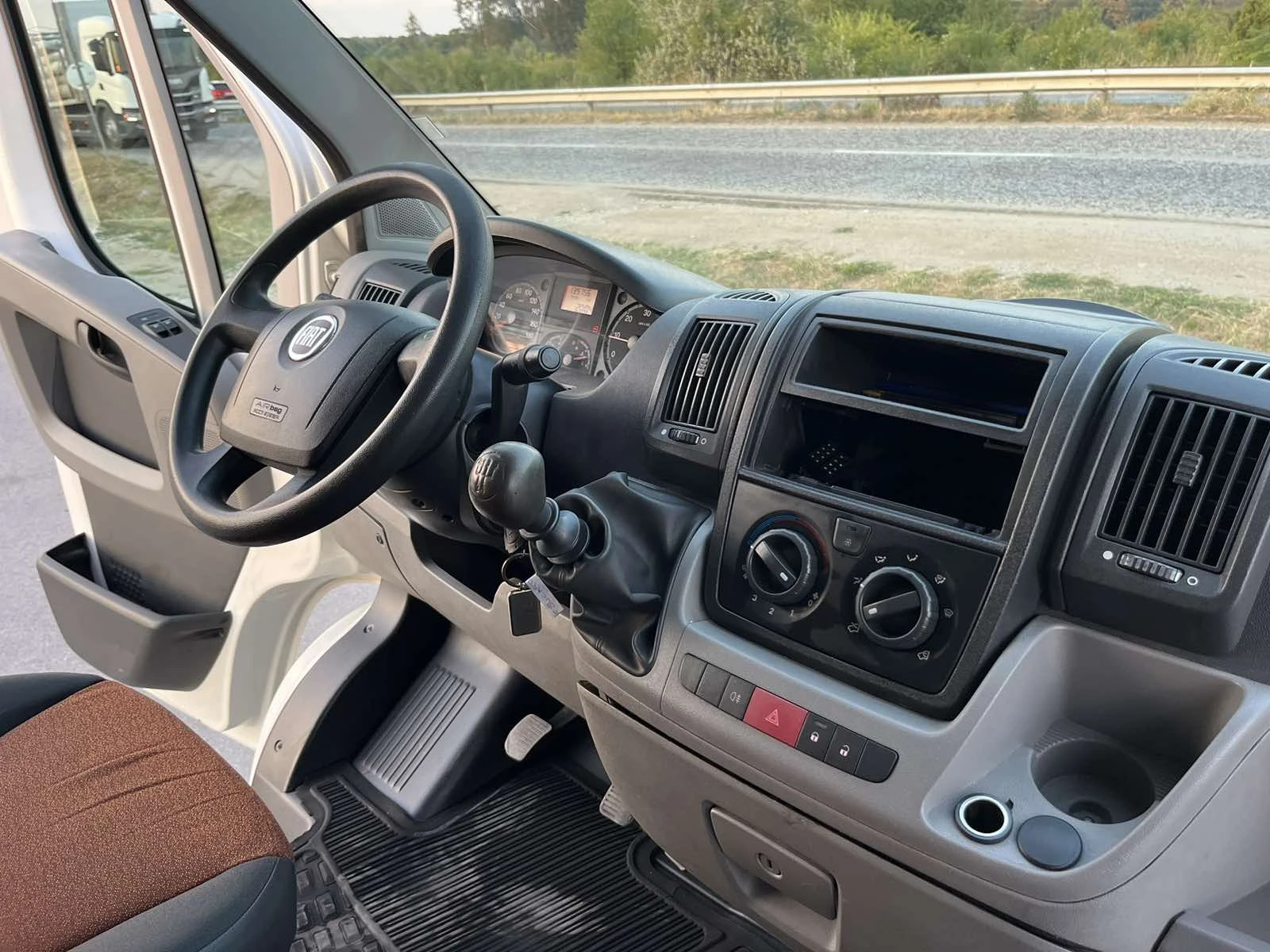 Fiat Ducato 2.2HDI 101кс КЛИМАТИК ВНОС ИТАЛИЯ - изображение 10