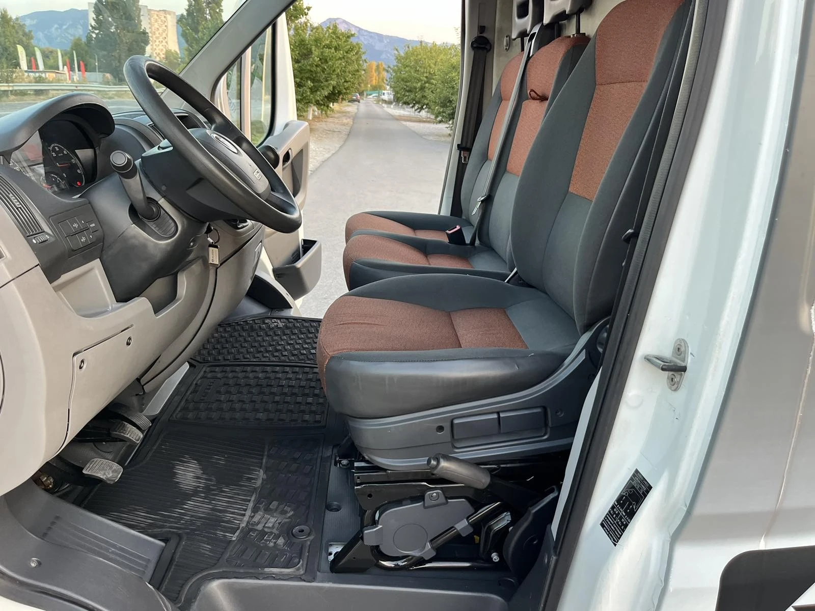 Fiat Ducato 2.2HDI 101кс КЛИМАТИК ВНОС ИТАЛИЯ - изображение 8