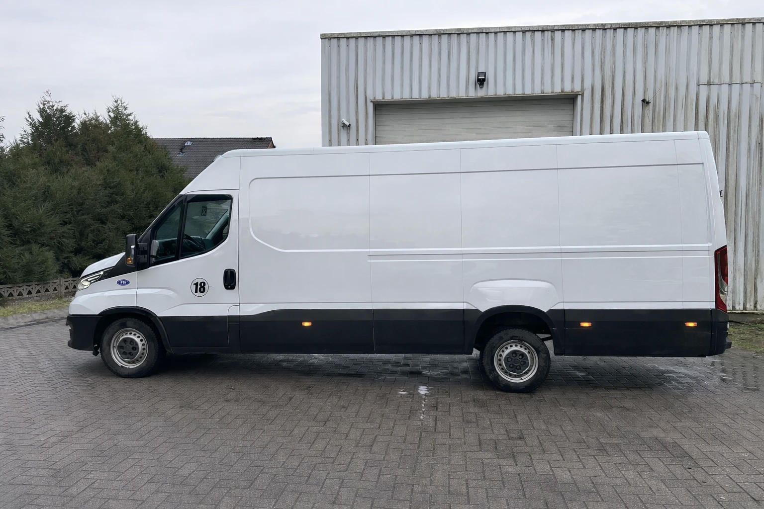 Iveco 35c18 L4H2 | Mobile.bg � ����������� 5
