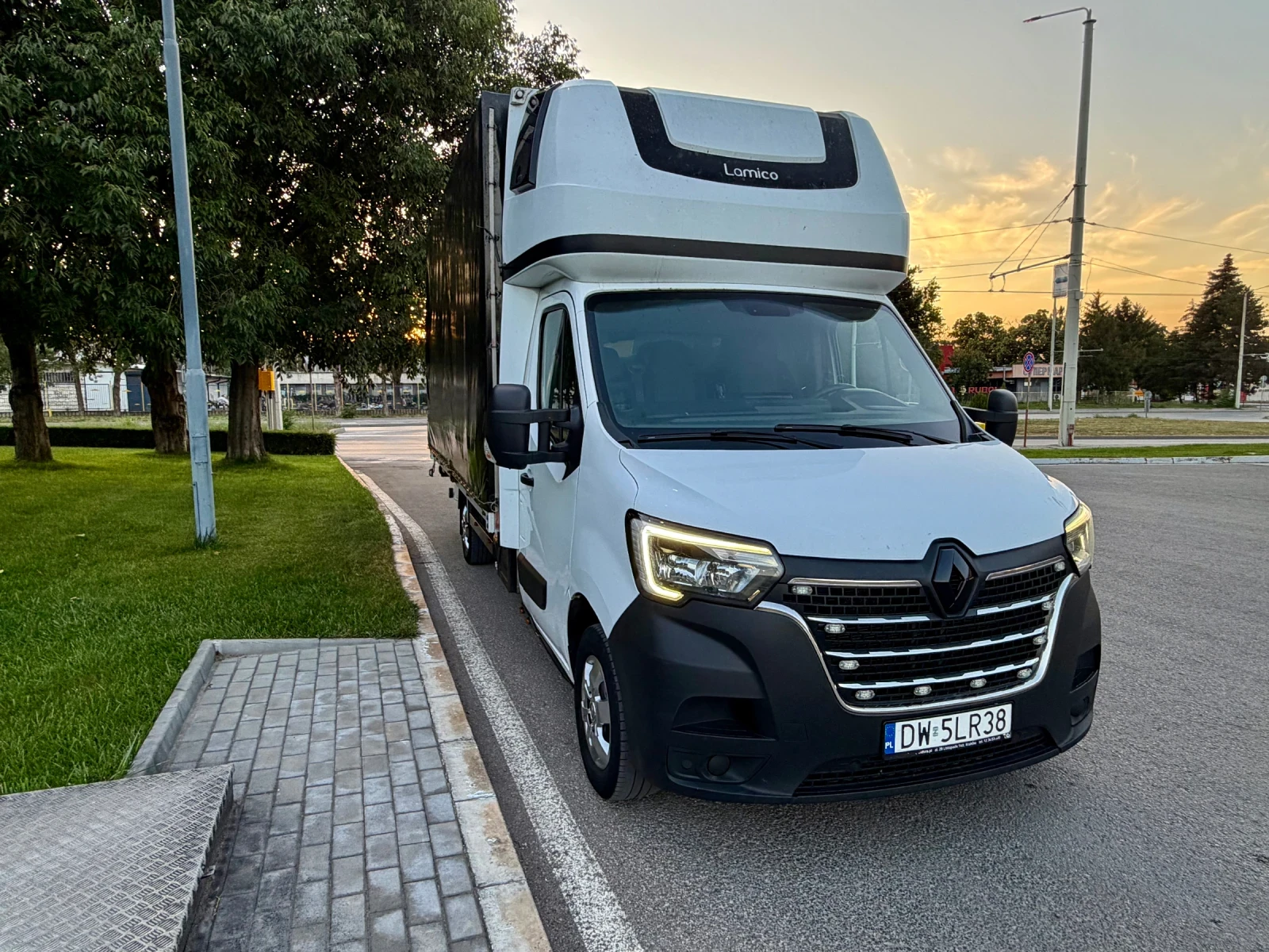 Renault Master 2.3 170hp ПАДАЩ БОРД!ТЕМПОМАТ!КЛИМА!ТОП СЪСТОЯНИЕ!, снимка 2 - Бусове и автобуси - 55245063