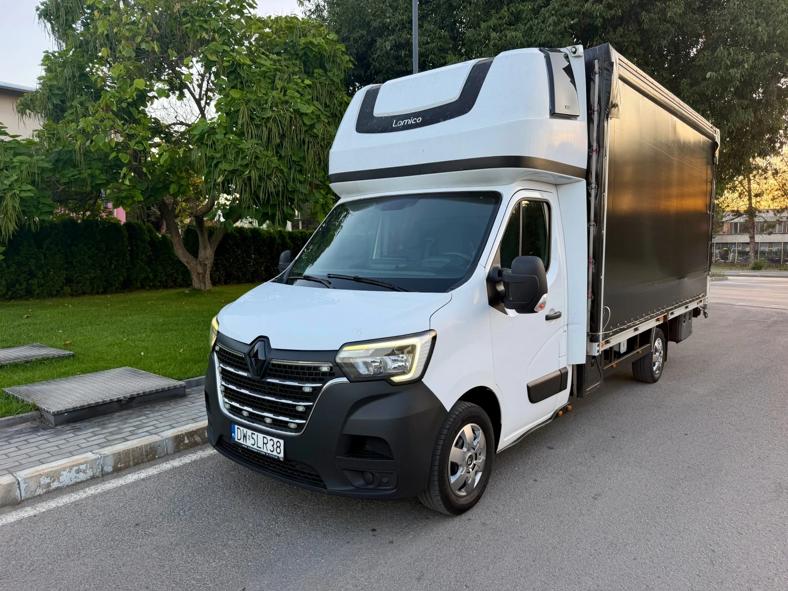 Renault Master 2.3 170hp ПАДАЩ БОРД!ТЕМПОМАТ!КЛИМА!ТОП СЪСТОЯНИЕ!
