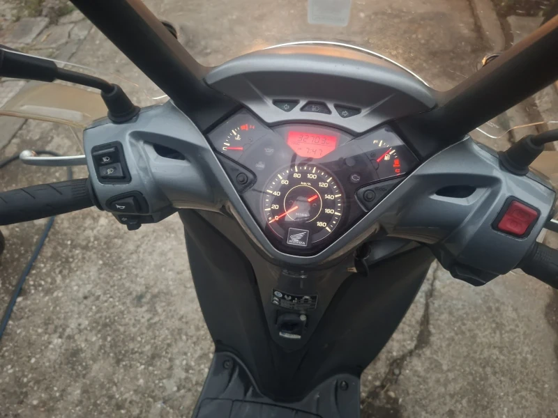 Honda Sh Оферта 300ie 2012Год., снимка 6 - Мотоциклети и мототехника - 51886172