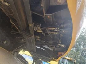 Комбайн New Holland CR 9080 T3 с хедер BISO 9m V, снимка 3