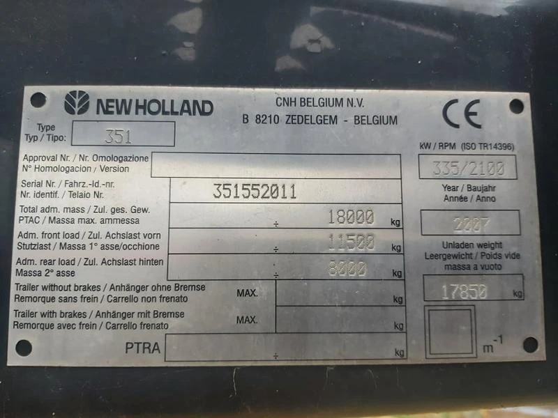 Комбайн New Holland CR 9080 T3 с хедер BISO 9m V, снимка 10 - Селскостопанска техника - 48239648