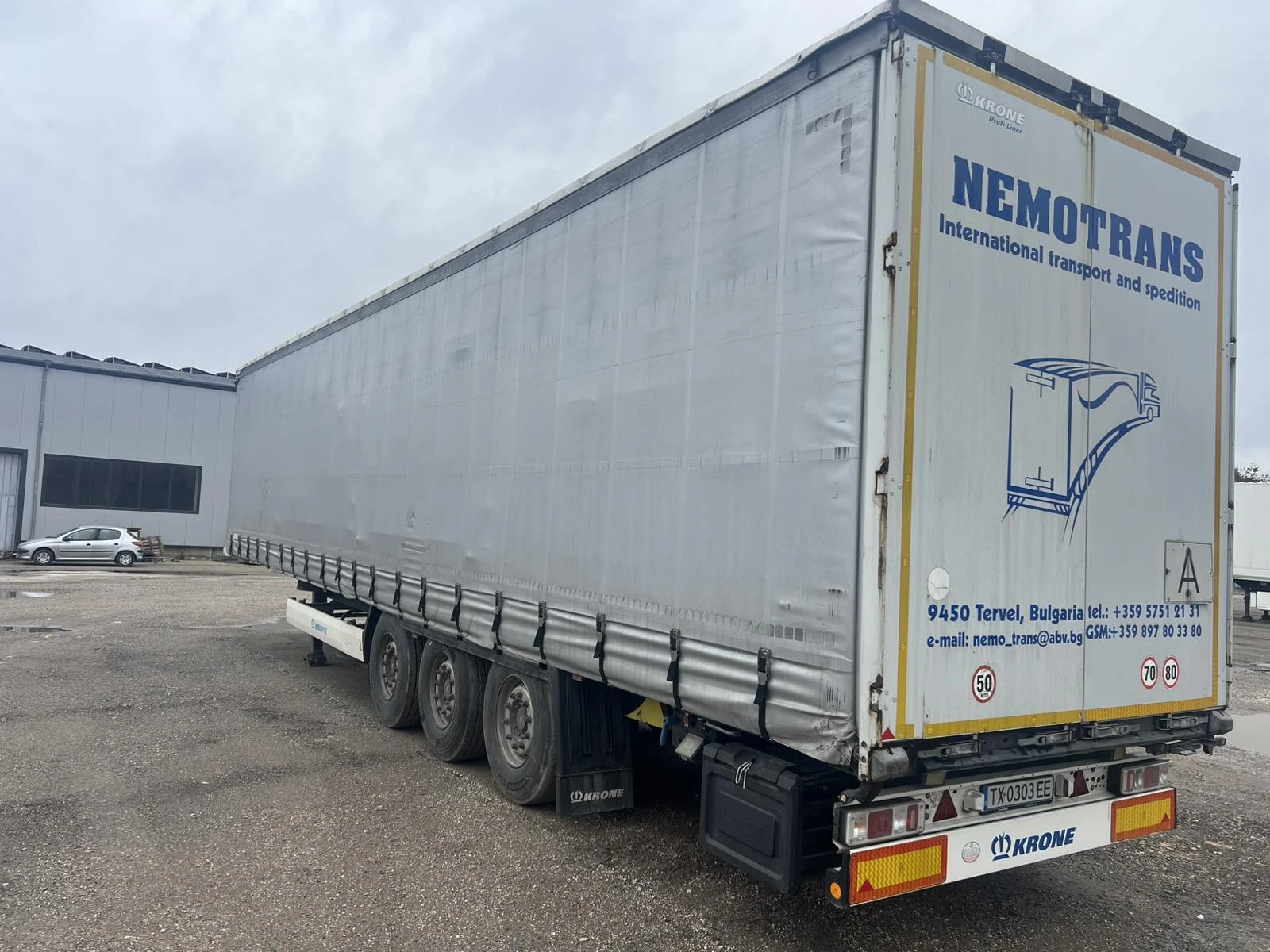 Полуремарке Krone SD  с капаци, снимка 2 - Ремаркета - 56733711
