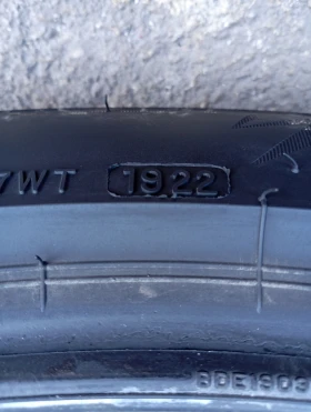 Гуми Зимни 255/45R20, снимка 3