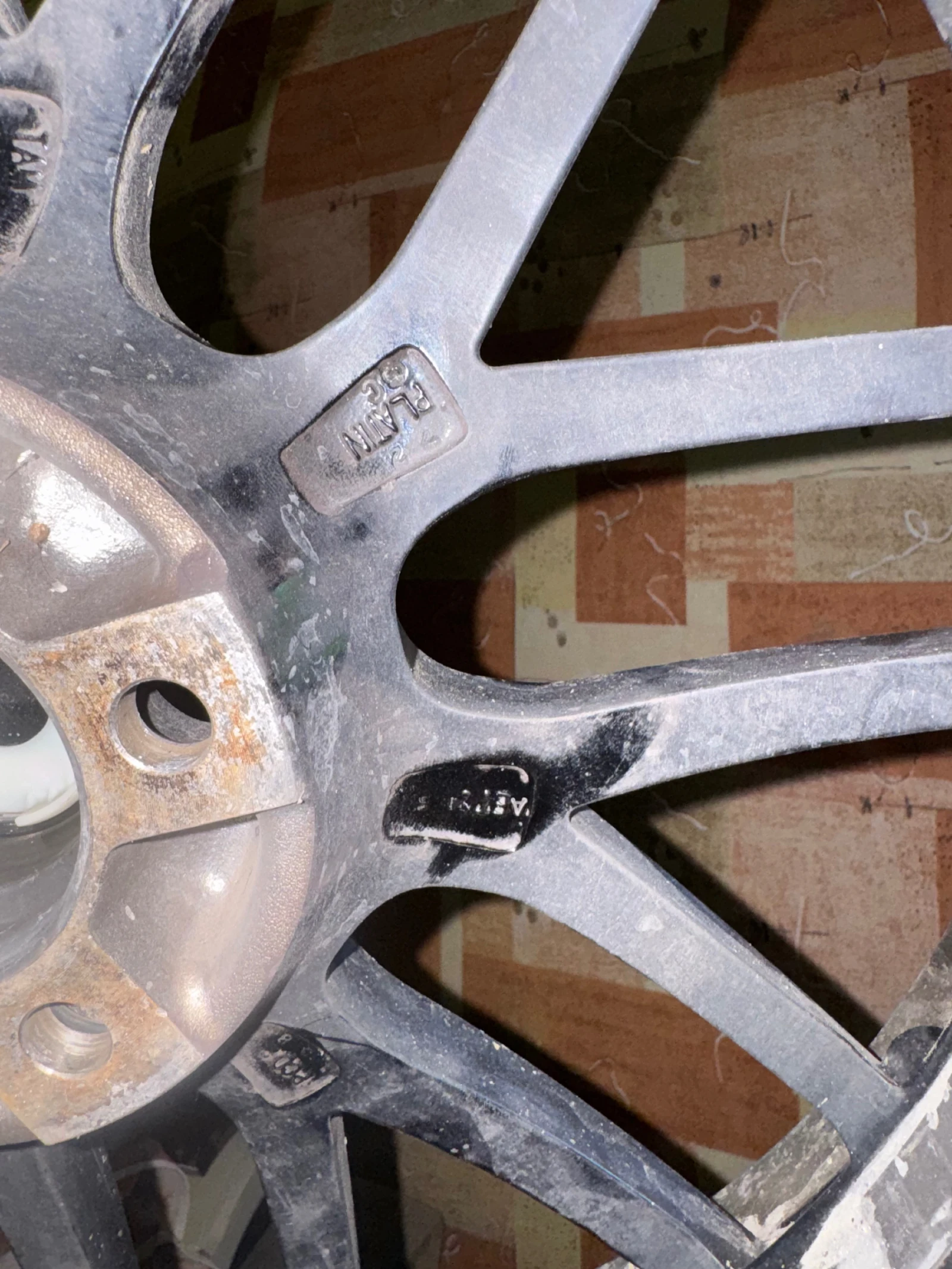 ���� � ������ 225/50R18 | Mobile.bg � ����������� 8