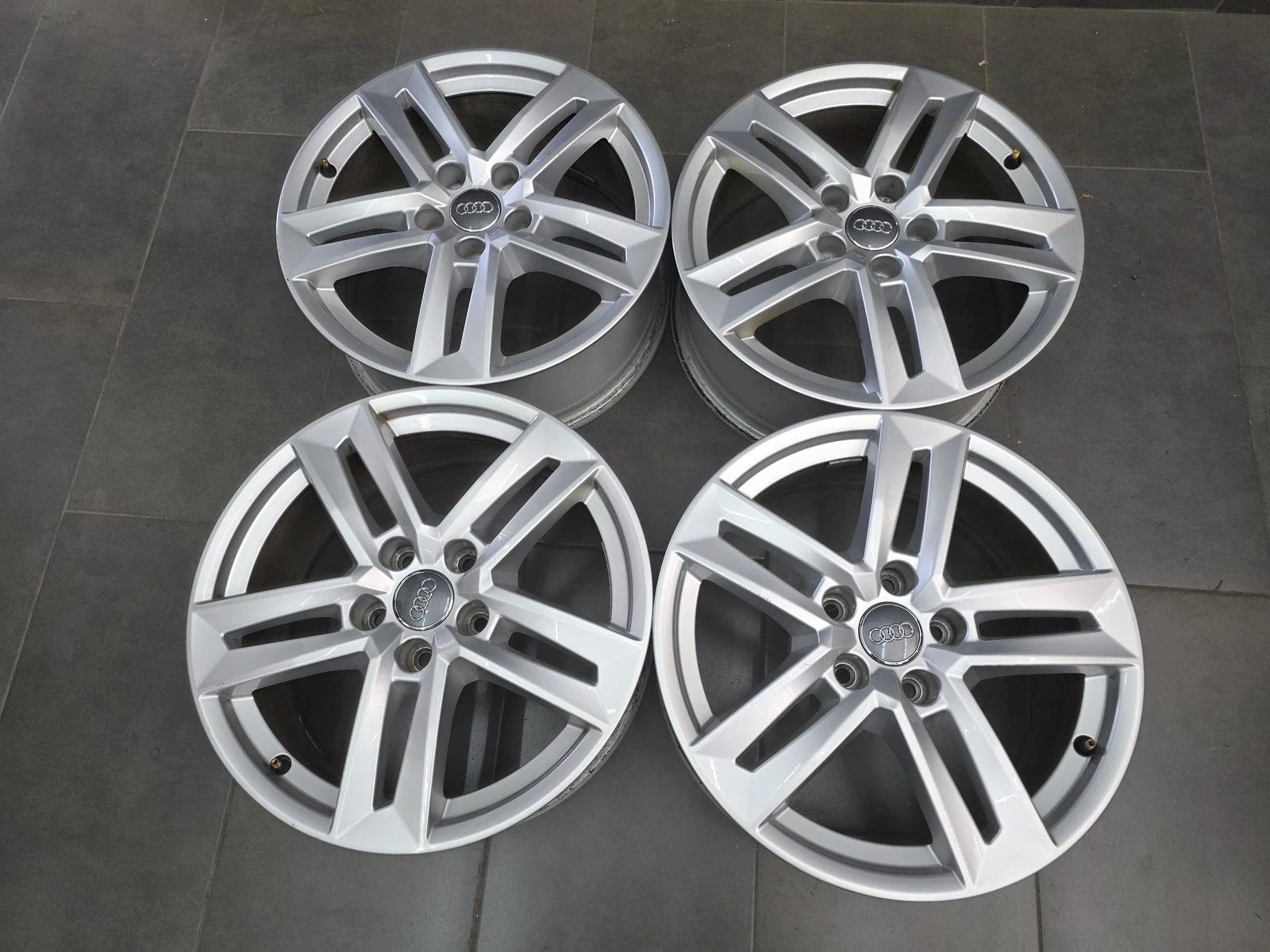 Джанти за Audi, снимка 3 - Гуми и джанти - 56688045