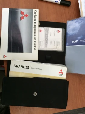 Mitsubishi Grandis 2.4 MIVEC, снимка 17