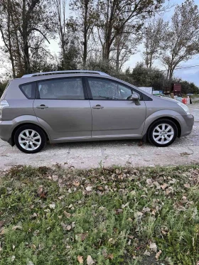 Toyota Corolla verso 2.2 diesel, снимка 5