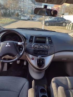 Mitsubishi Grandis 2.4, снимка 7