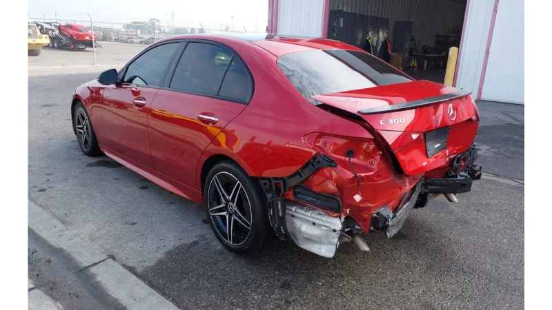 Mercedes-Benz C 300, снимка 4 - Автомобили и джипове - 47495060