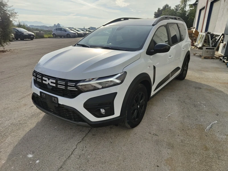 Dacia Jogger 1.6b Hybrid avtomat 7mesta navigazia, снимка 1 - Автомобили и джипове - 47942488