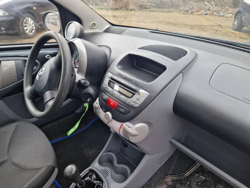 Toyota Aygo, снимка 6 - Автомобили и джипове - 48478000