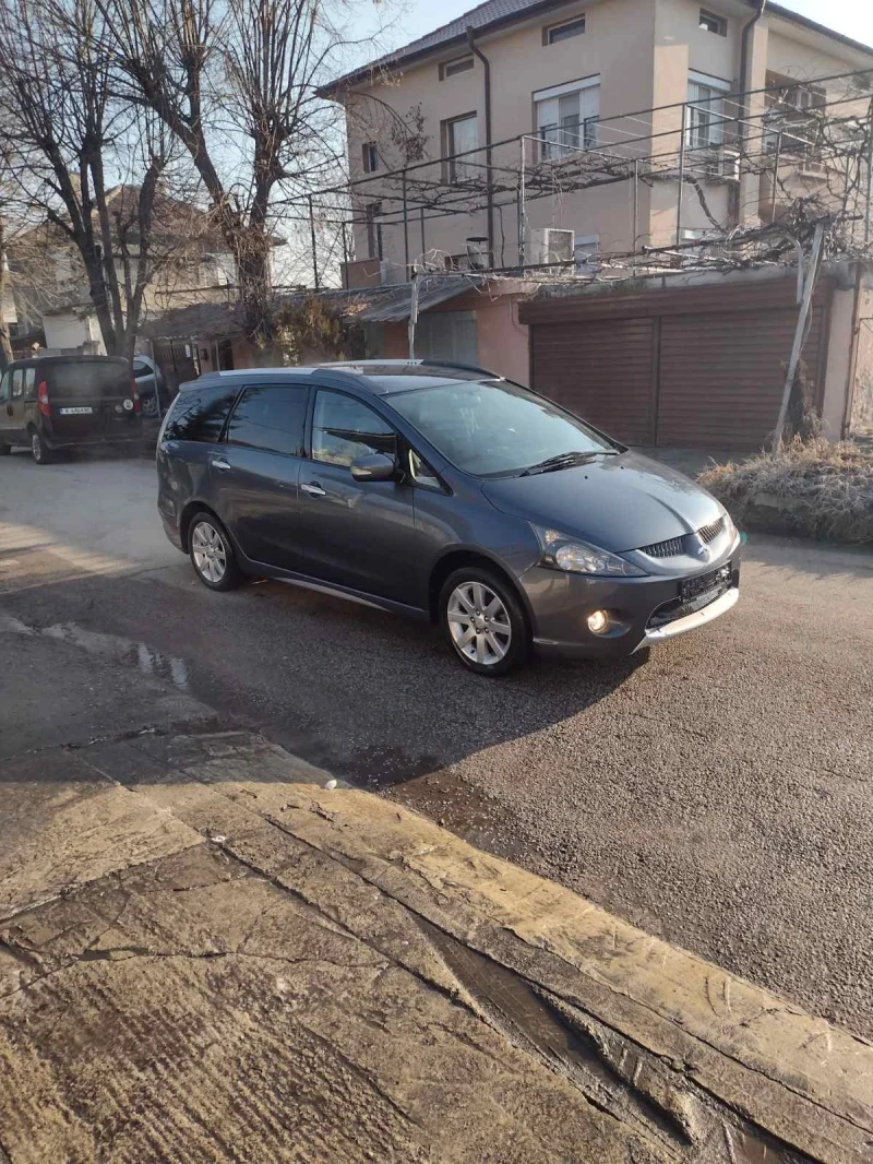 Mitsubishi Grandis 2.4, снимка 2 - Автомобили и джипове - 49379632