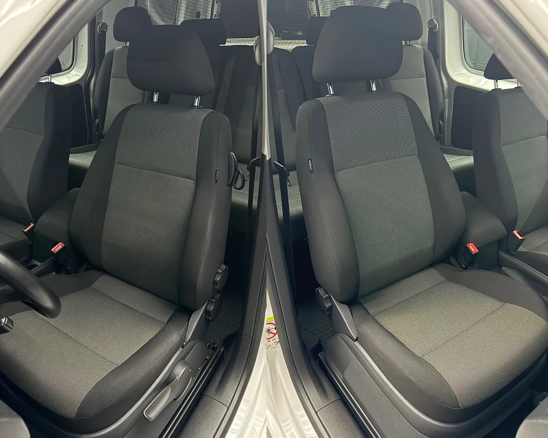 VW Caddy MAXI 150к.с. Bi-Xenon ДИСТРОНИК НАВИГАЦИЯ , снимка 8 - Автомобили и джипове - 51478022