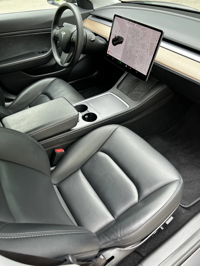 Tesla Model 3 Performance, снимка 11 - Автомобили и джипове - 52093248