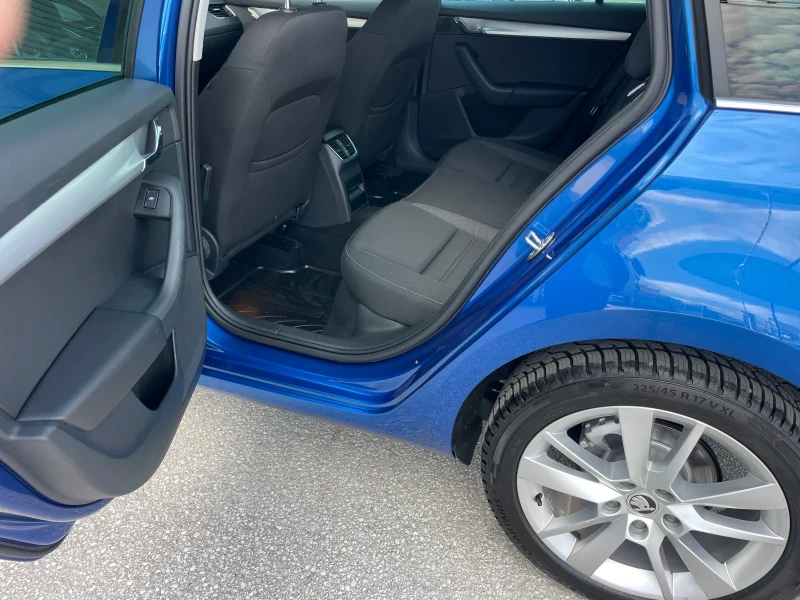 Skoda Octavia 2.0TDI 150к.с. SPORTLINE ГЕРМАНИЯ, снимка 13 - Автомобили и джипове - 52191934