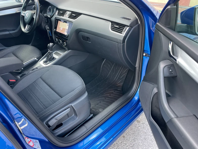 Skoda Octavia 2.0TDI 150к.с. SPORTLINE ГЕРМАНИЯ, снимка 15 - Автомобили и джипове - 52191934