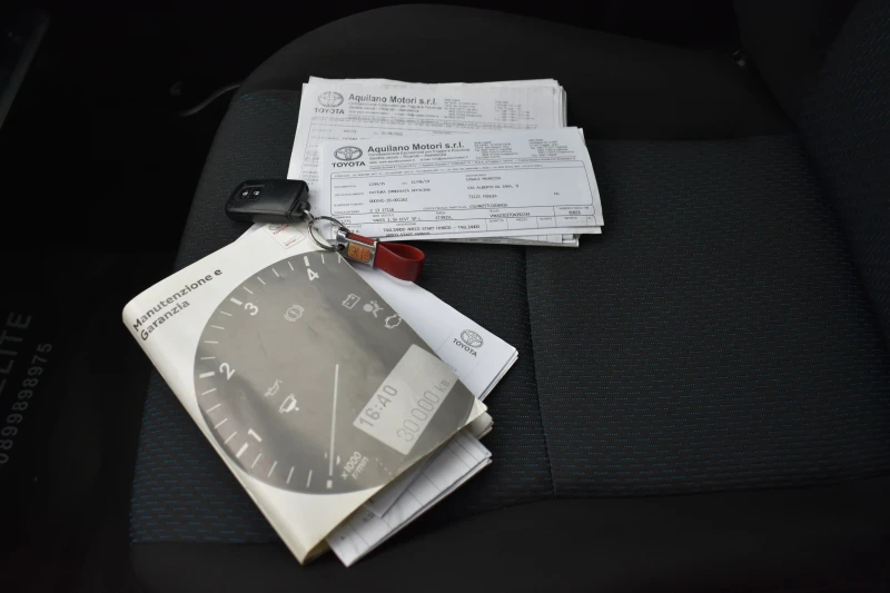Toyota Yaris 1.5HYBRID= ITALY= ОТЛИЧНА!!!, снимка 16 - Автомобили и джипове - 52901809